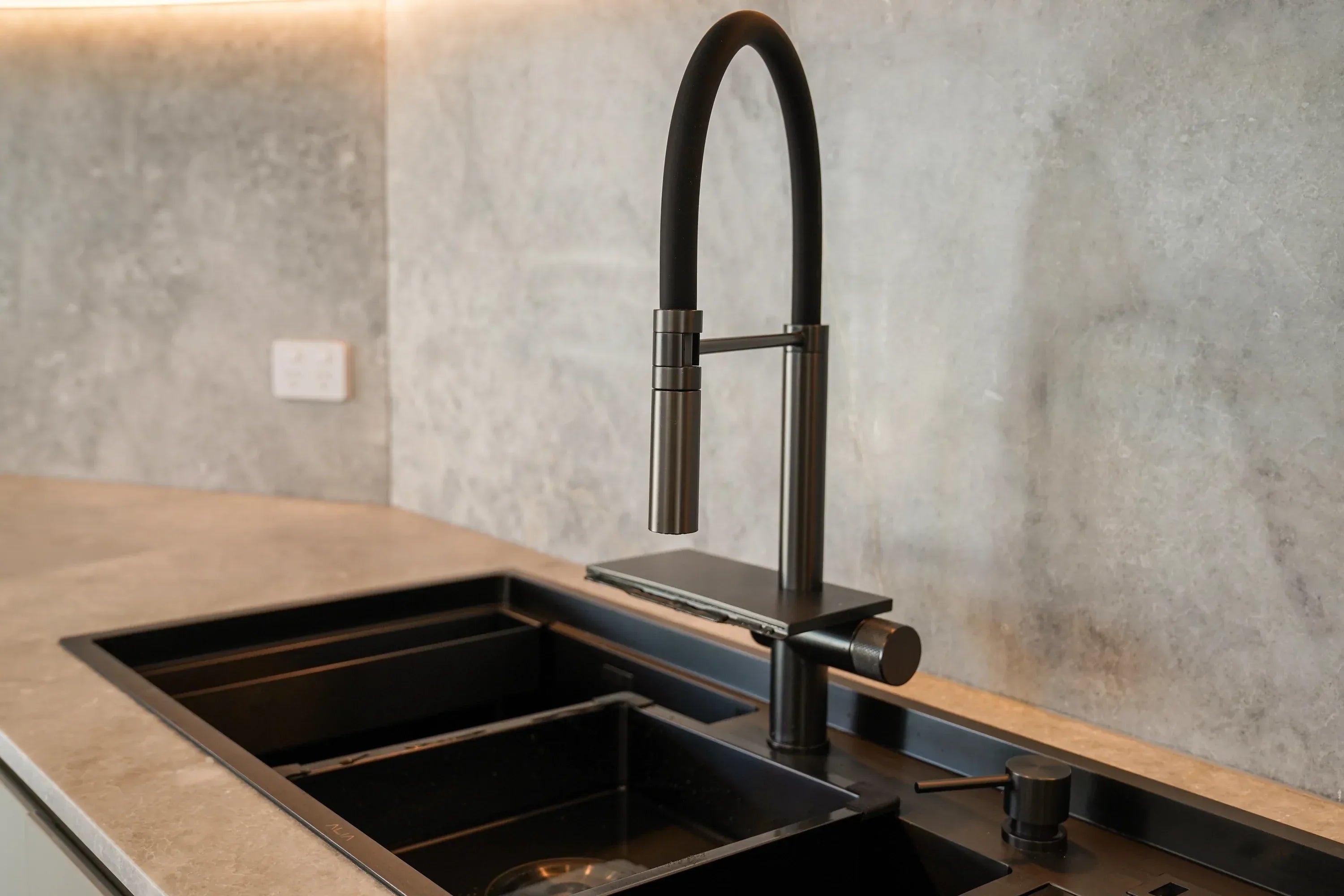 Kitchen & Laundry Sinks
