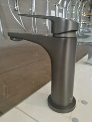 NIXON Basin Mixer