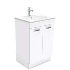 MARY UniCab? 600 Vanity on Kickboard/On Legs