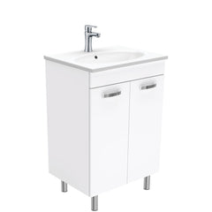 MARY UniCab? 600 Vanity on Kickboard/On Legs