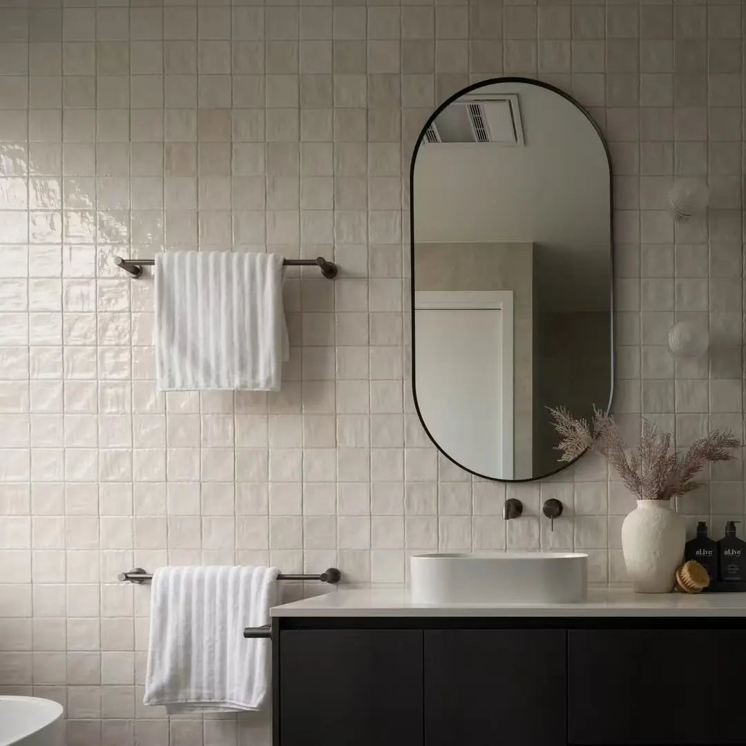 Mecca Single Towel Rail 600mm