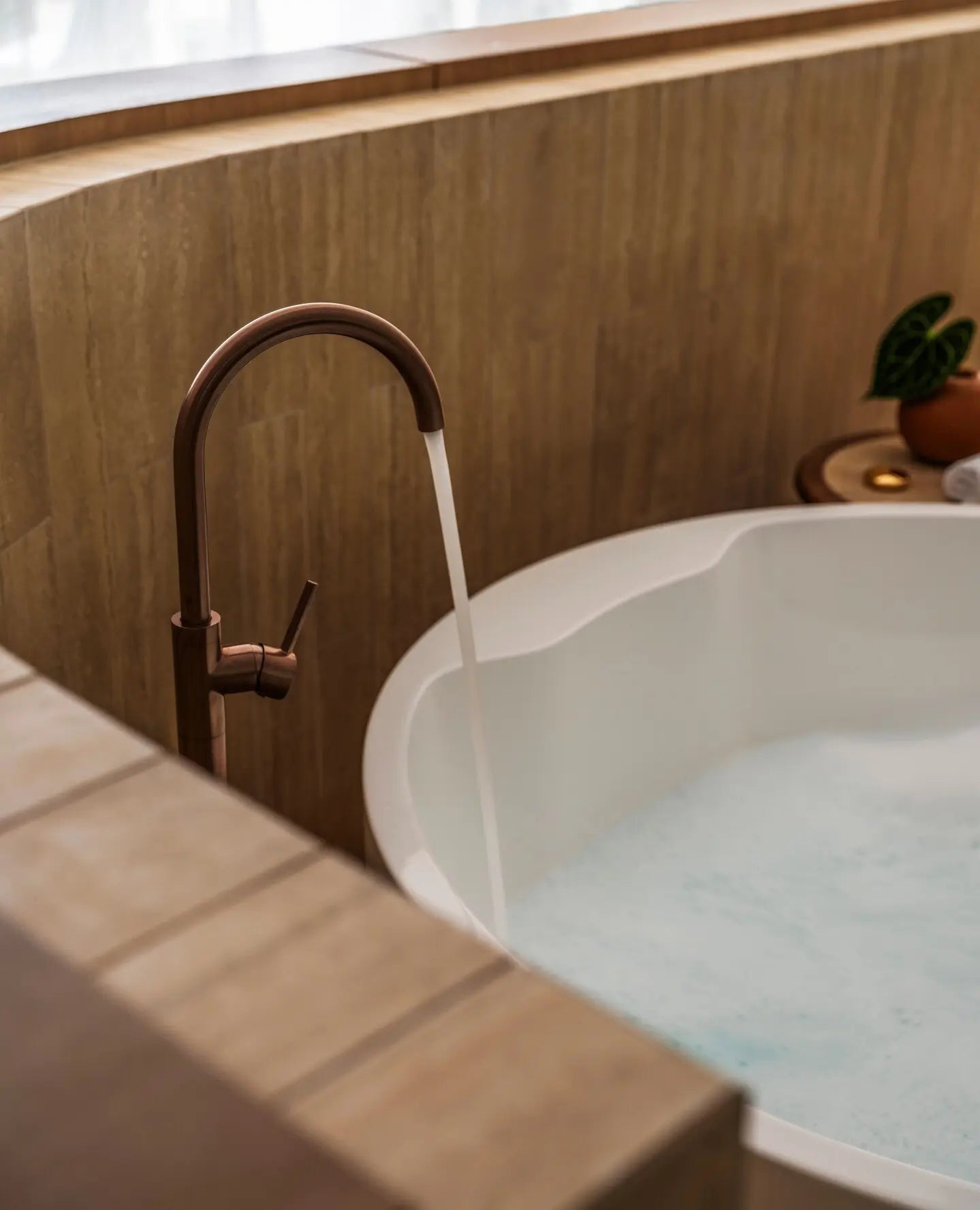 Mecca Freestanding Bath Mixer