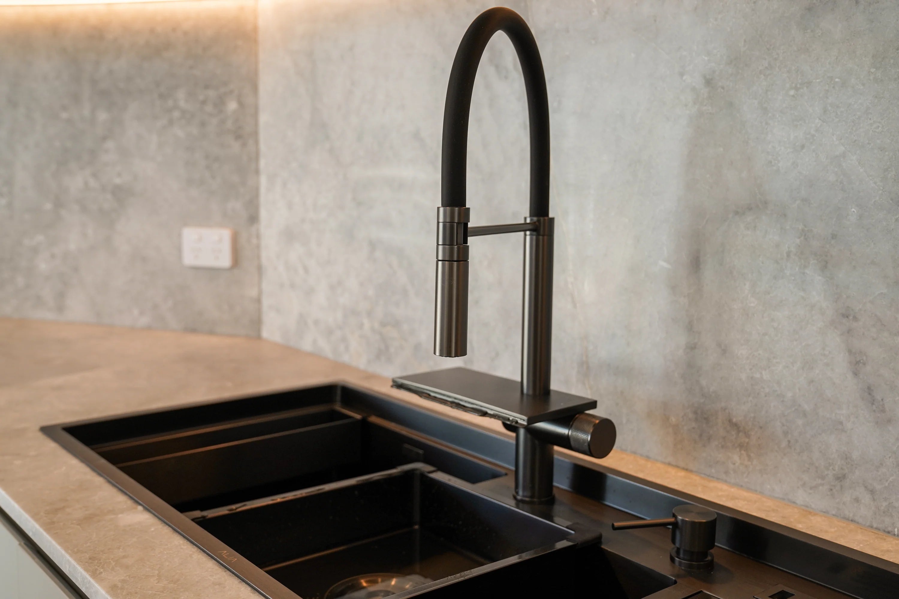 SMART SINK