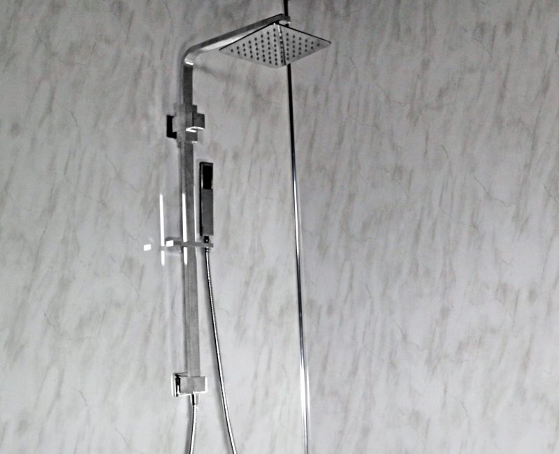 WHITE HIMALAYA MARBLE – Gloss Shower Wall 2400x1000x10mm